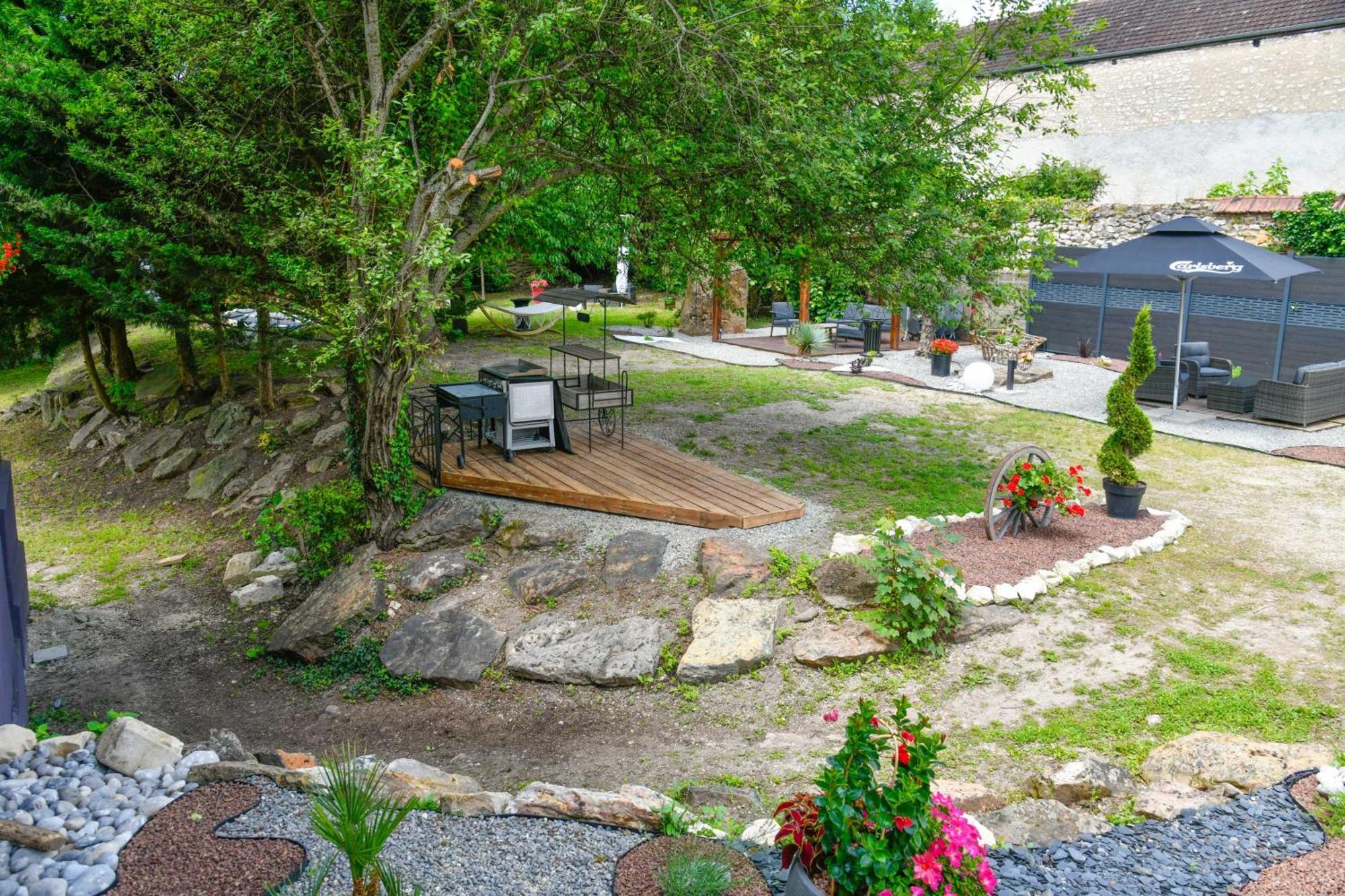 Enjoy Garden Hotel Vierzon Eksteriør billede